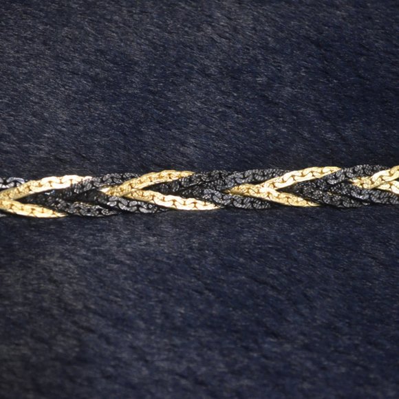 Vintage Unknown 5 chains Necklace Fastener Black & Gold Fine Metal Work 8 3/4' - Picture 5 of 6